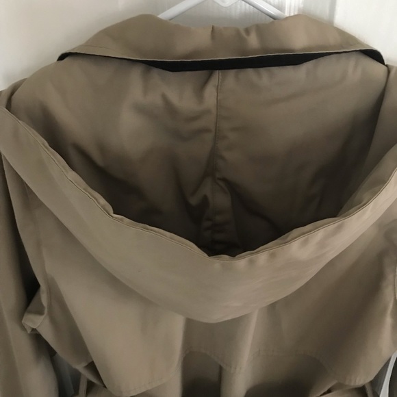 ‼️ SALE ‼️ LONDON FOG Woman’s Coat - Picture 6 of 8